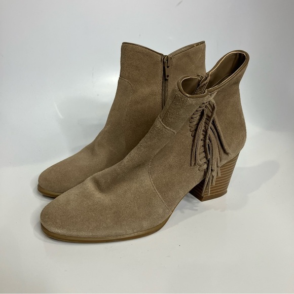 Bass tan suede fringe ankle boots with heel size 6.5 - Picture 3 of 8